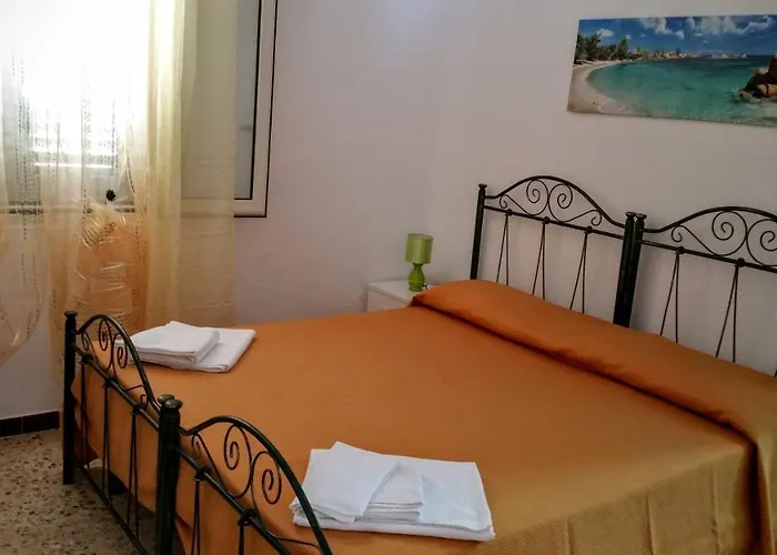 Ondazzurra לינה וארוחת בוקר 3*